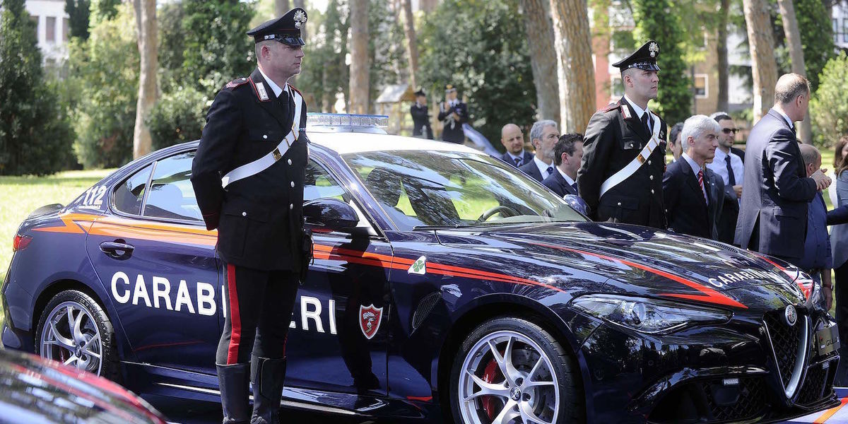 Κάντε αίτηση για καραμπινιέροι! Παίρνουν Alfa Romeo Giulia Quadrifoglio 510 ίππων για περιπολικά