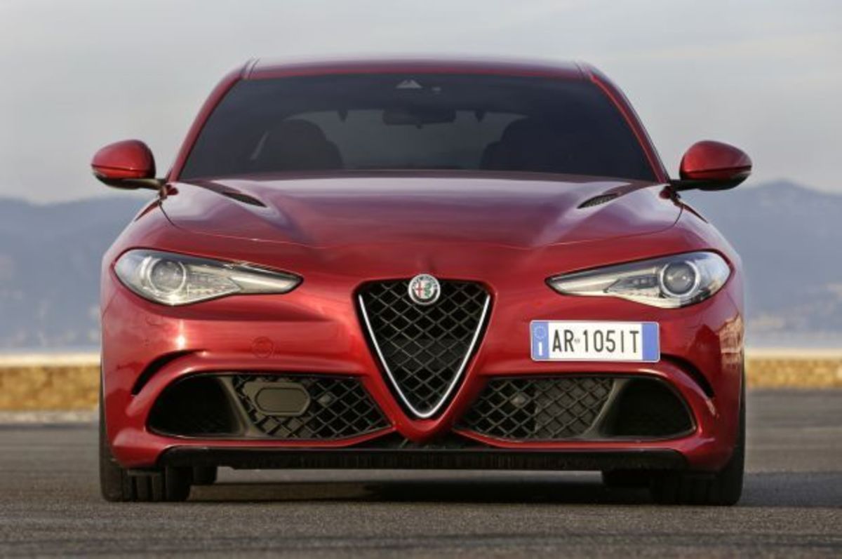 Alfa Romeo Giulia με πόσο; Δείτε αναλυτικά τις τιμές της νέας ιταλικής μπερλίνας! (VIDEO)