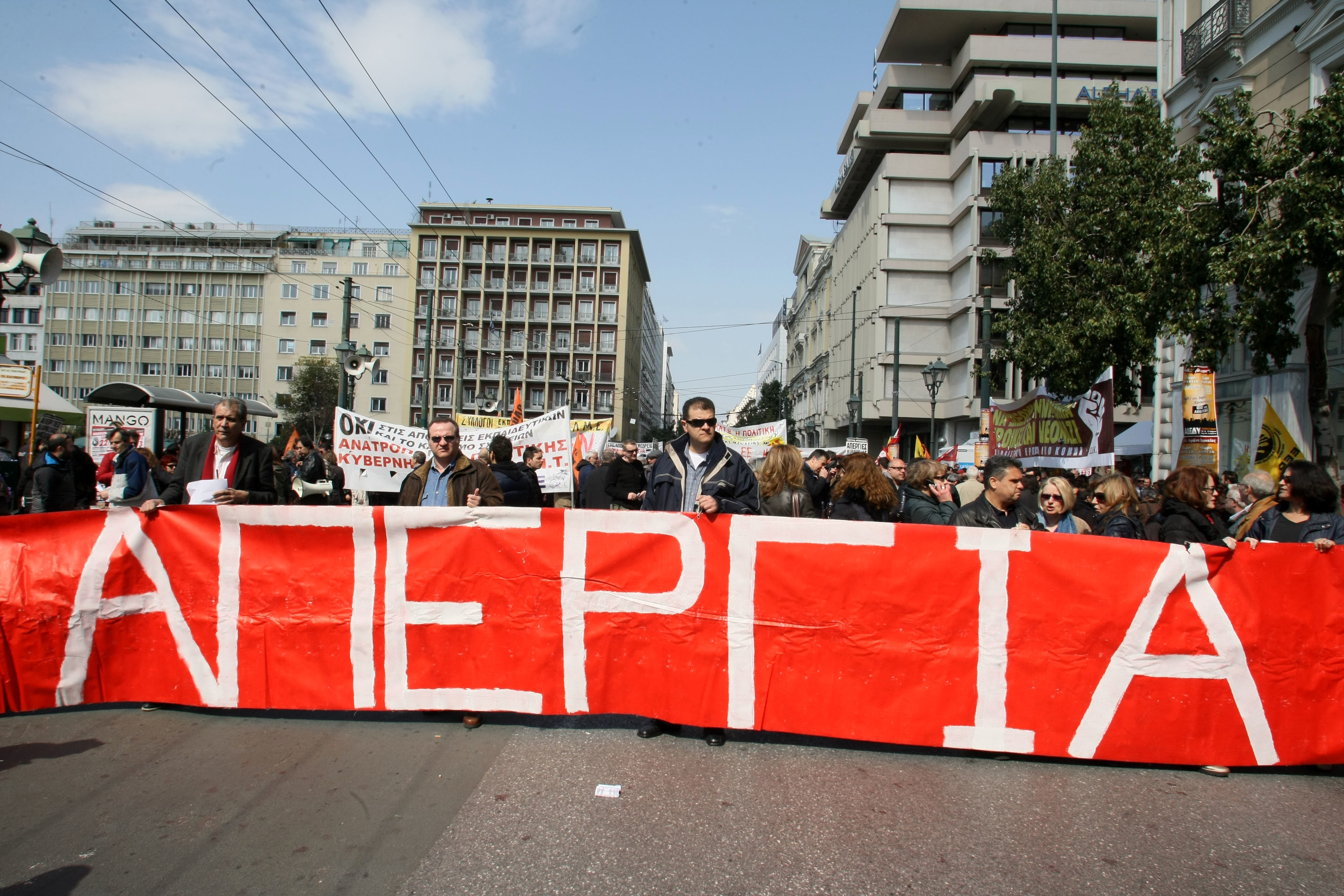 Πιέζουν οι σωφρονιστικοί υπάλληλοι – Σε επαναλαμβανόμενες απεργίες από τις 31/7