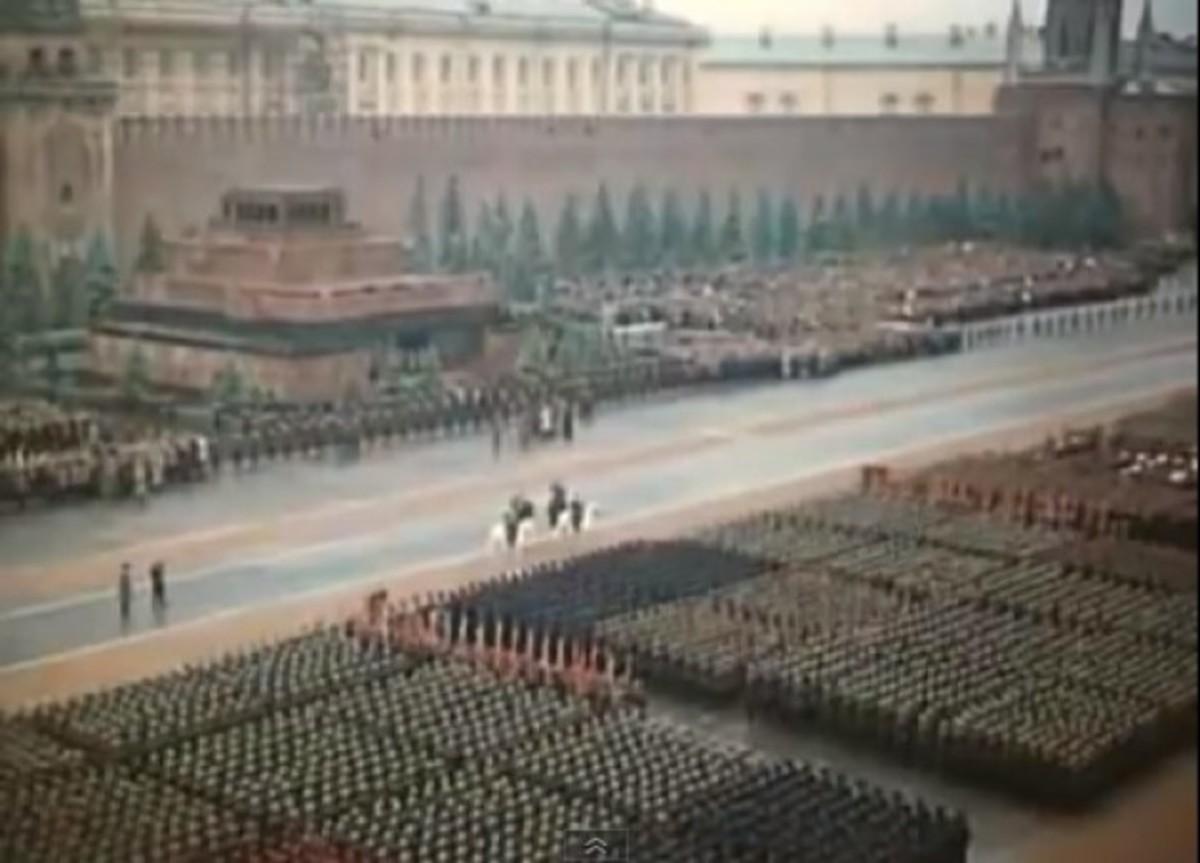 1945 η παρέλαση της Νίκης στην Κόκκινη Πλατεία – Βίντεο ντοκουμέντο