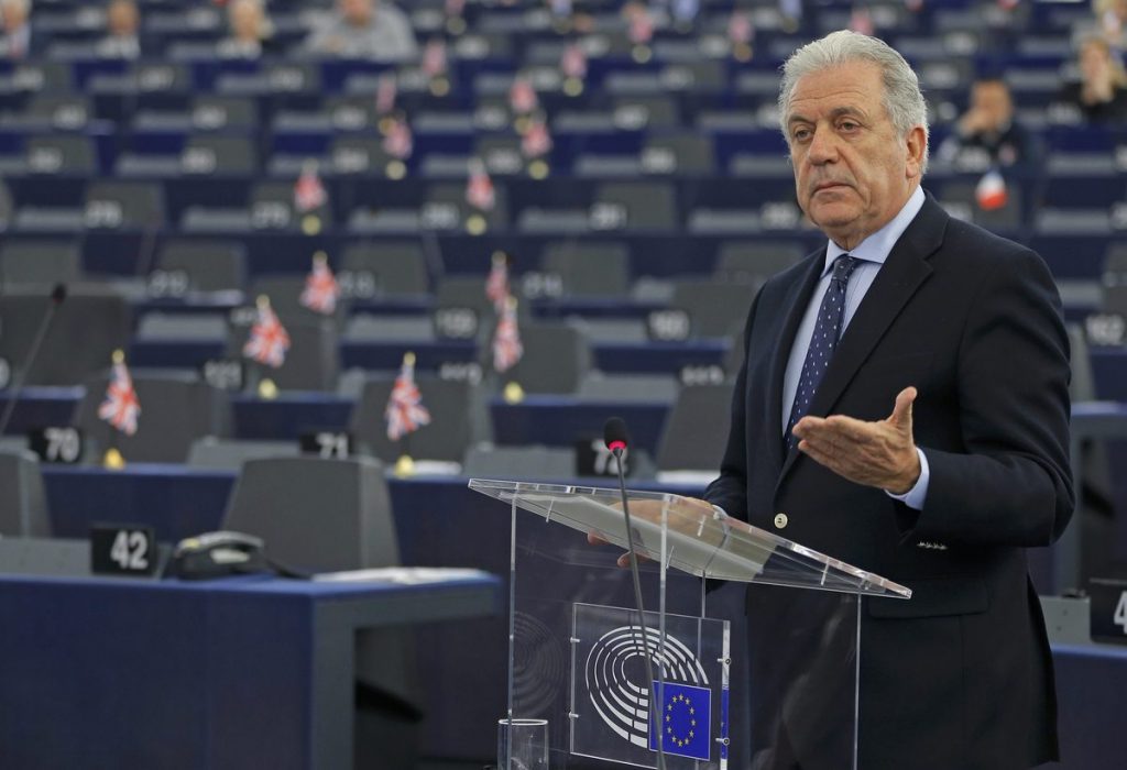 Συναγερμός στην ΕΕ! Κομισιόν και ολλανδική Προεδρία προειδοποιούν για ανθρωπιστική κρίση στην Ελλάδα!
