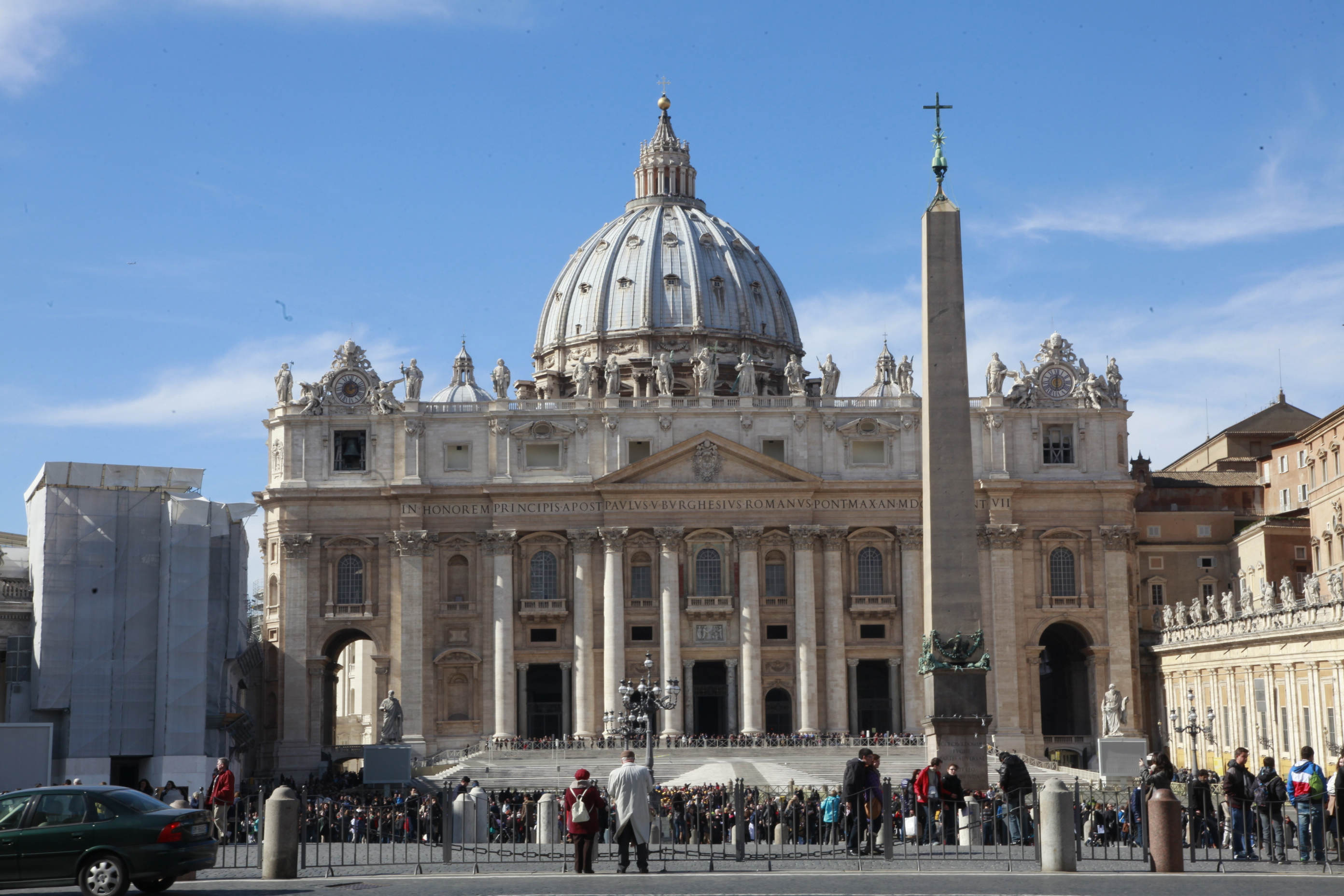 Πολλοί πιστοί εγκαταλείπουν την Ρωμαιοκαθολική Εκκλησία