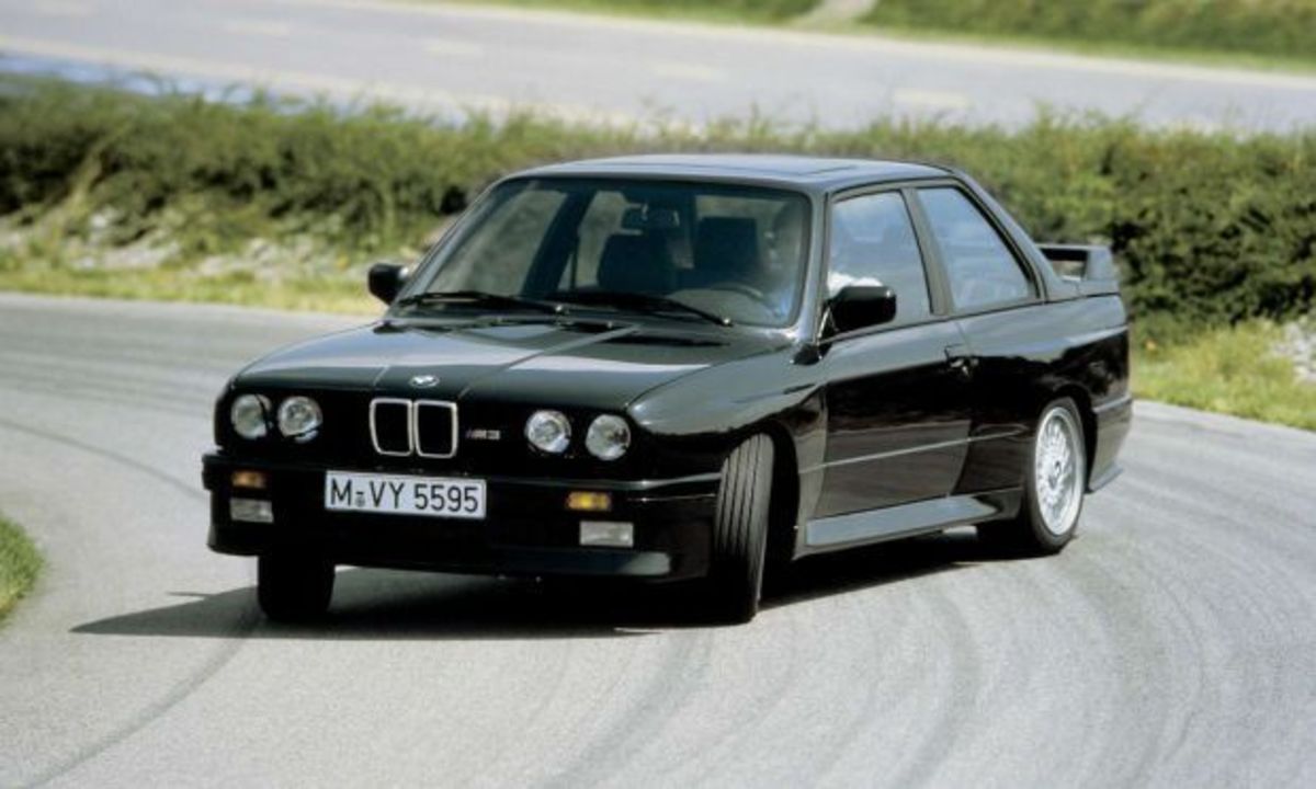 BMW: Μας θυμίζει την ιστορία πίσω από την M3 E30 (VIDEO)