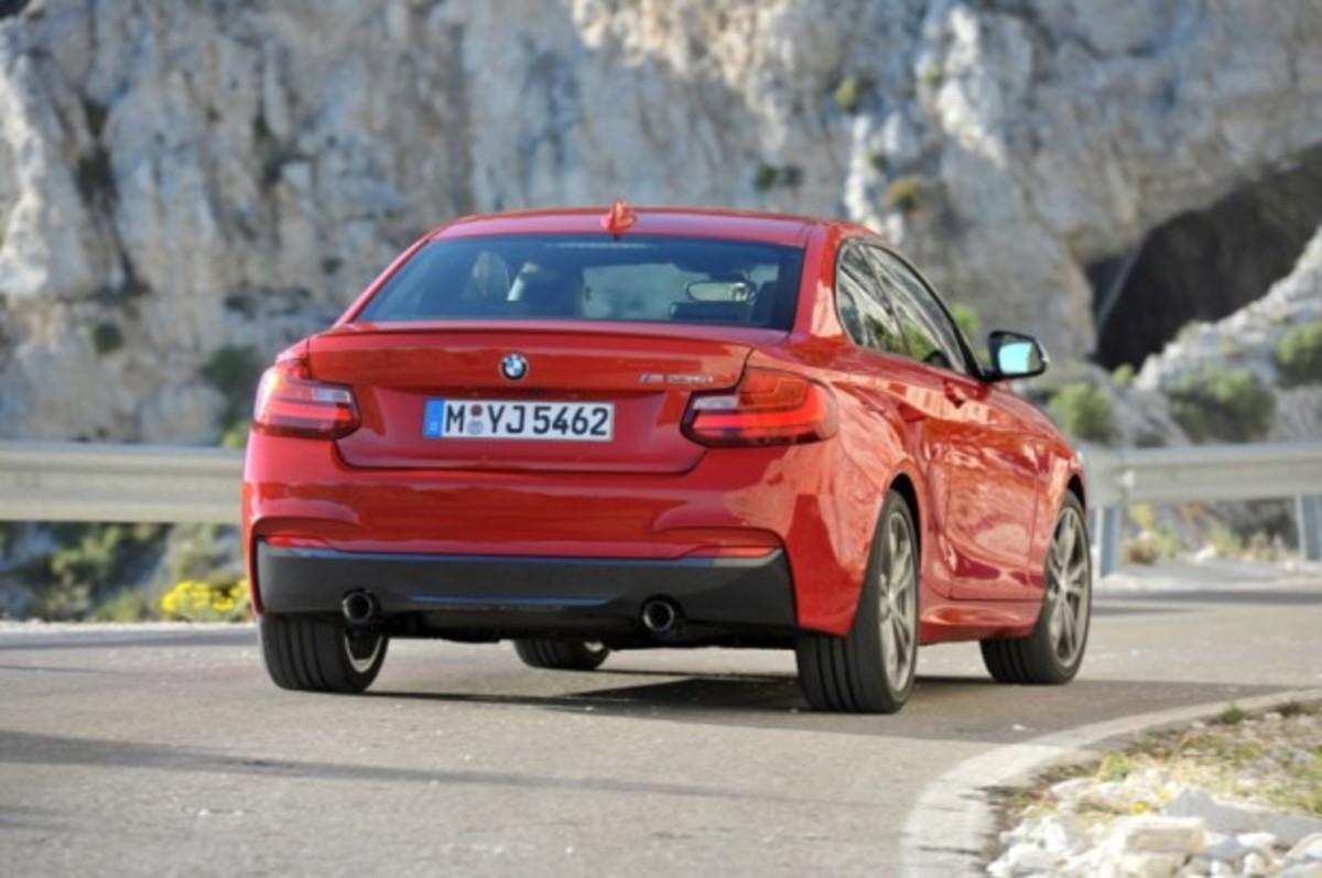 Επίσημες φωτογραφίες της BMW 2 Series Coupé