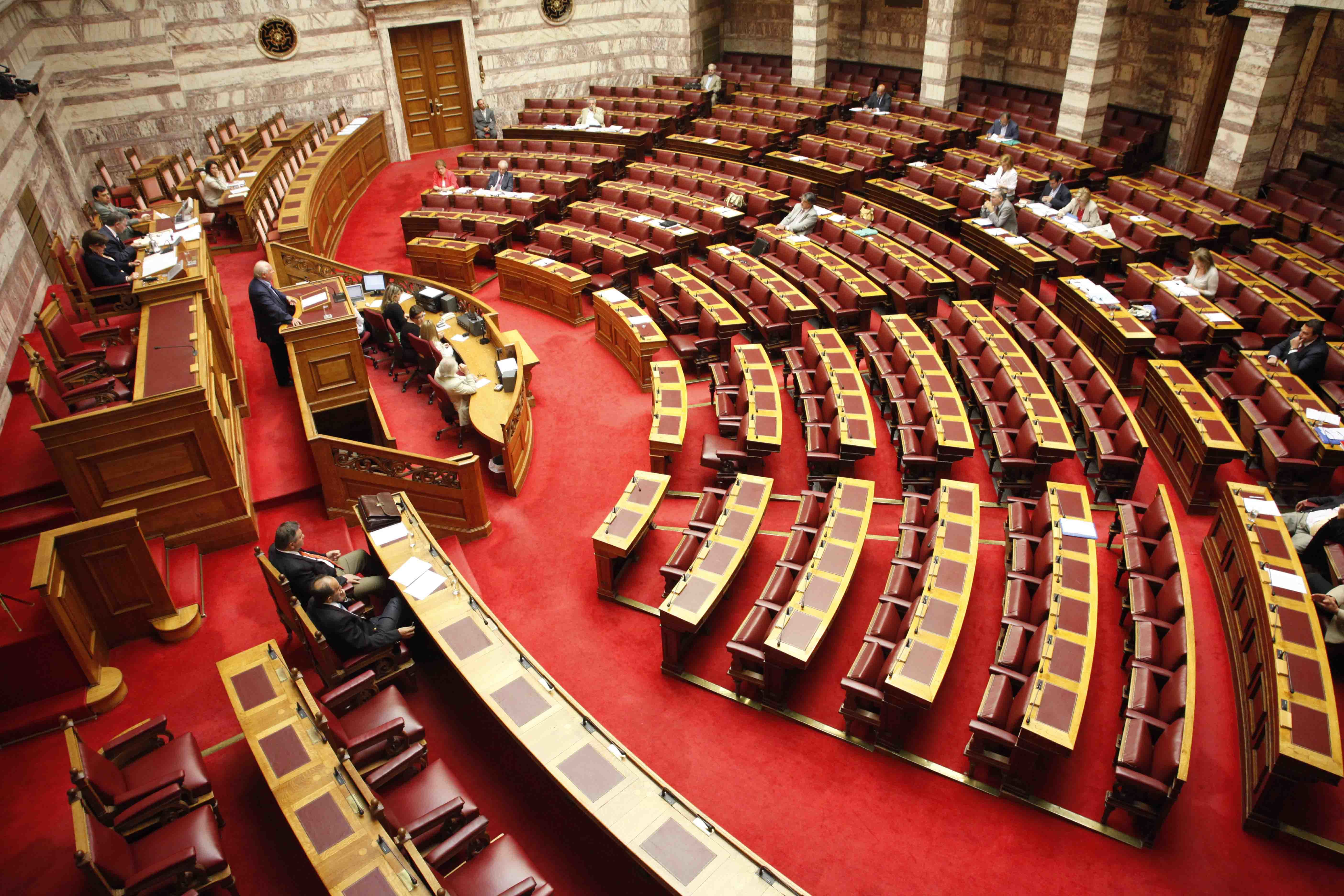 Αποχώρησε ο ΣΥΡΙΖΑ από τη Βουλή διαμαρτυρόμενοι για την ΕΡΤ