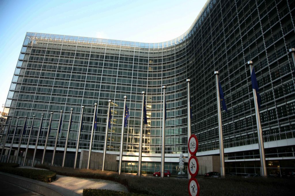 SOS από την Ευρωπαϊκή Επιτροπή στις Βρυξέλλες! Σε 20 ημέρες η Κομισιόν θα κηρύξει στάση πληρωμών