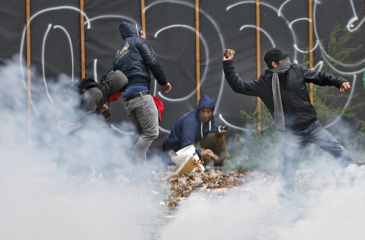 Βρυξέλλες: Επεισόδια για το Βέλγικο Μνημόνιο! ΦΩΤΟ