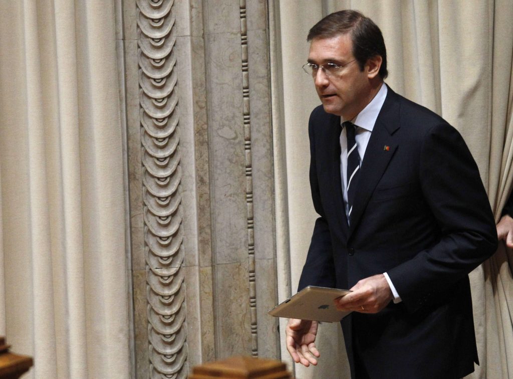 Η Πορτογαλία δεσμεύθηκε να βρει εναλλακτικά μέτρα, μετά την απόρριψη της μείωσης των συντάξεων που προέβλεπε ο προϋπολογισμός του 2014