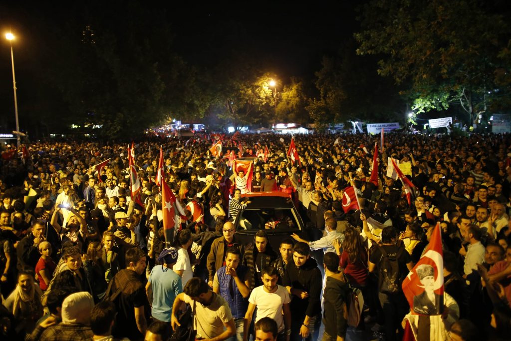 Αψηφούν τον Ερντογάν οι Τούρκοι διαδηλωτές – Νέα συγκέντρωση στην πλατεία Ταξίμ