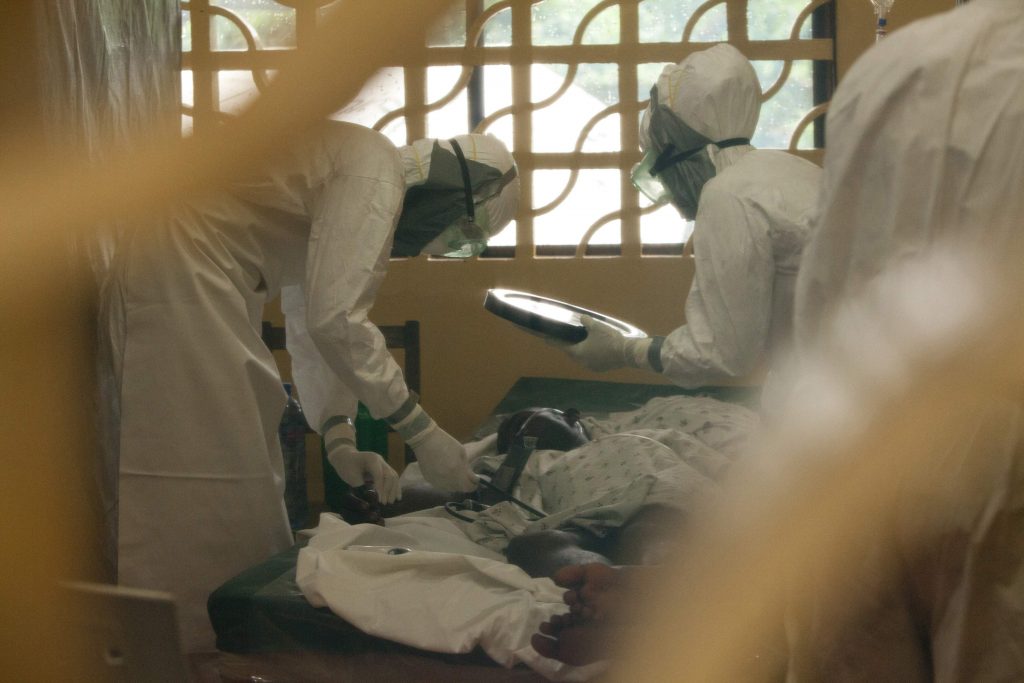 Σε καραντίνα δύο Νιγηριανοί λόγω Έμπολα