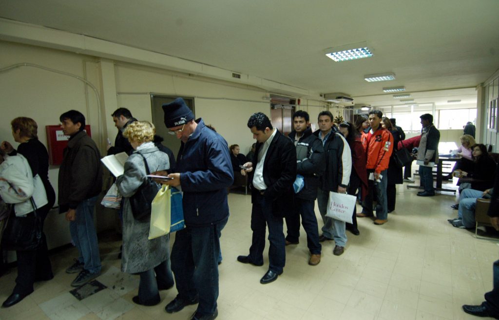 Σε ένα τρίμηνο αυξήθηκαν κατά 3,5 δισ. οι οφειλές – Συνολικά χρωστάμε 65 δισ. στο Δημόσιο