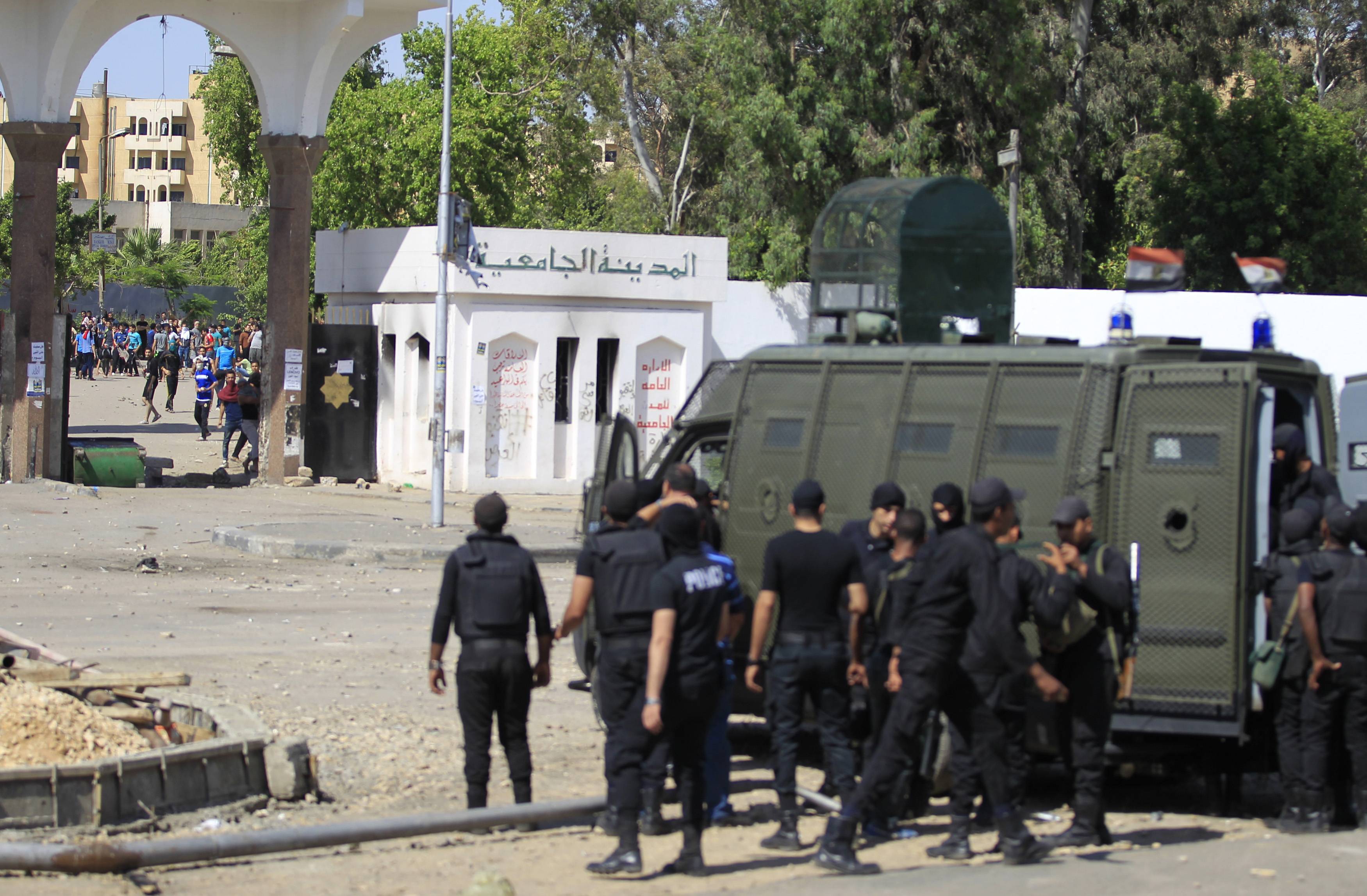 Αίγυπτος: 126 υποστηρικτές του Μόρσι καταδικάστηκαν σε 10ετή κάθειρξη