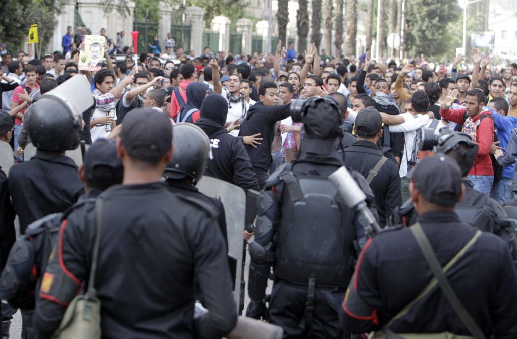 Αίγυπτος: Συμπλοκές της αστυνομίας με διαδηλωτές έξω από το ΥΠΕΞ