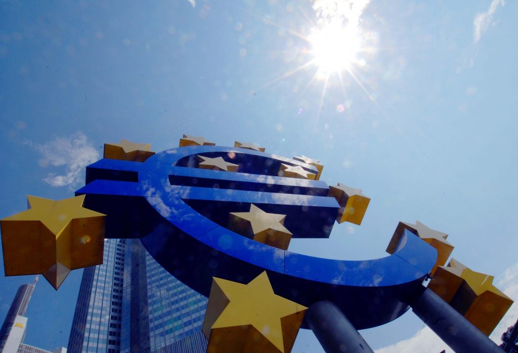 Η ΕΚΤ “πάει” σε νέα μείωση των επιτοκίων – Οι σχεδιασμοί για τις τράπεζες