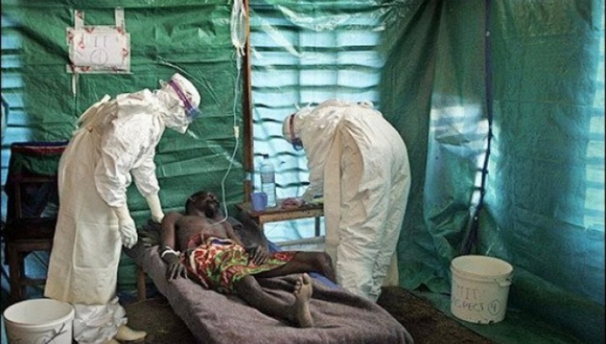 Εξαπλώνεται ο ιός Έμπολα και “σκορπίζει” το θάνατο