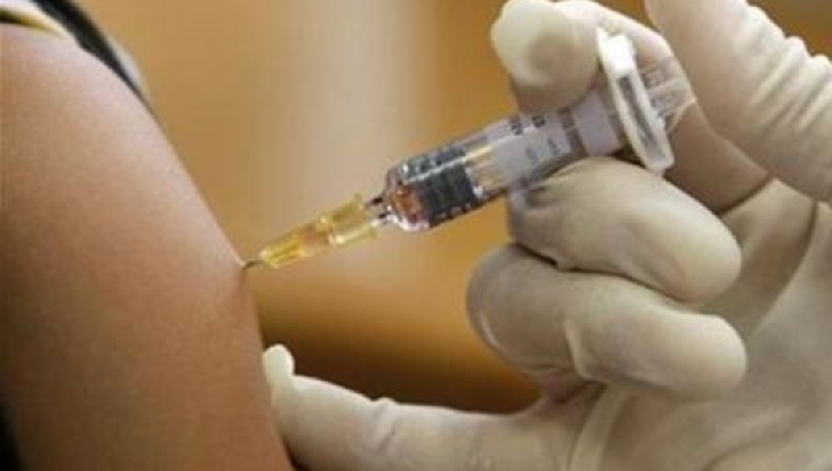Ψάχνουν εθελοντές για να δοκιμάσουν το εμβόλιο κατά του Έμπολα