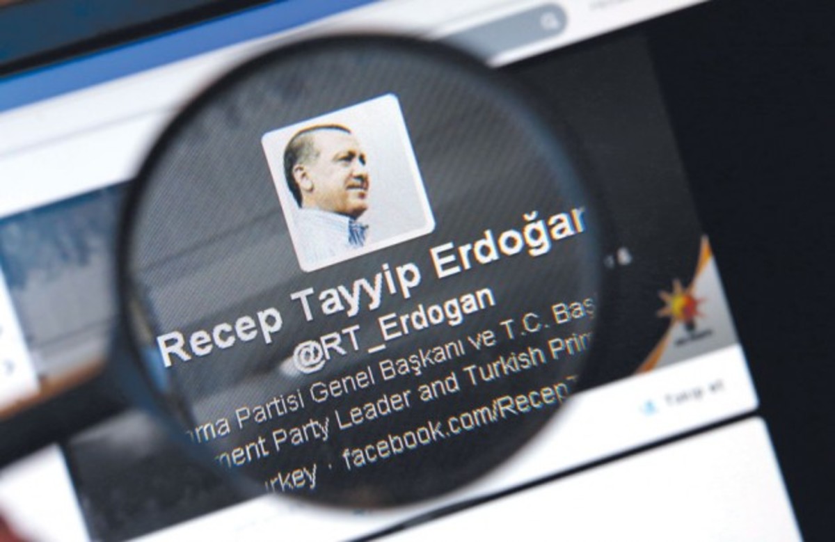 “Μονταζιέρα” στην Τουρκία! “Λάδι” πάει να βγει ο Ερντογάν για τα σκάνδαλα