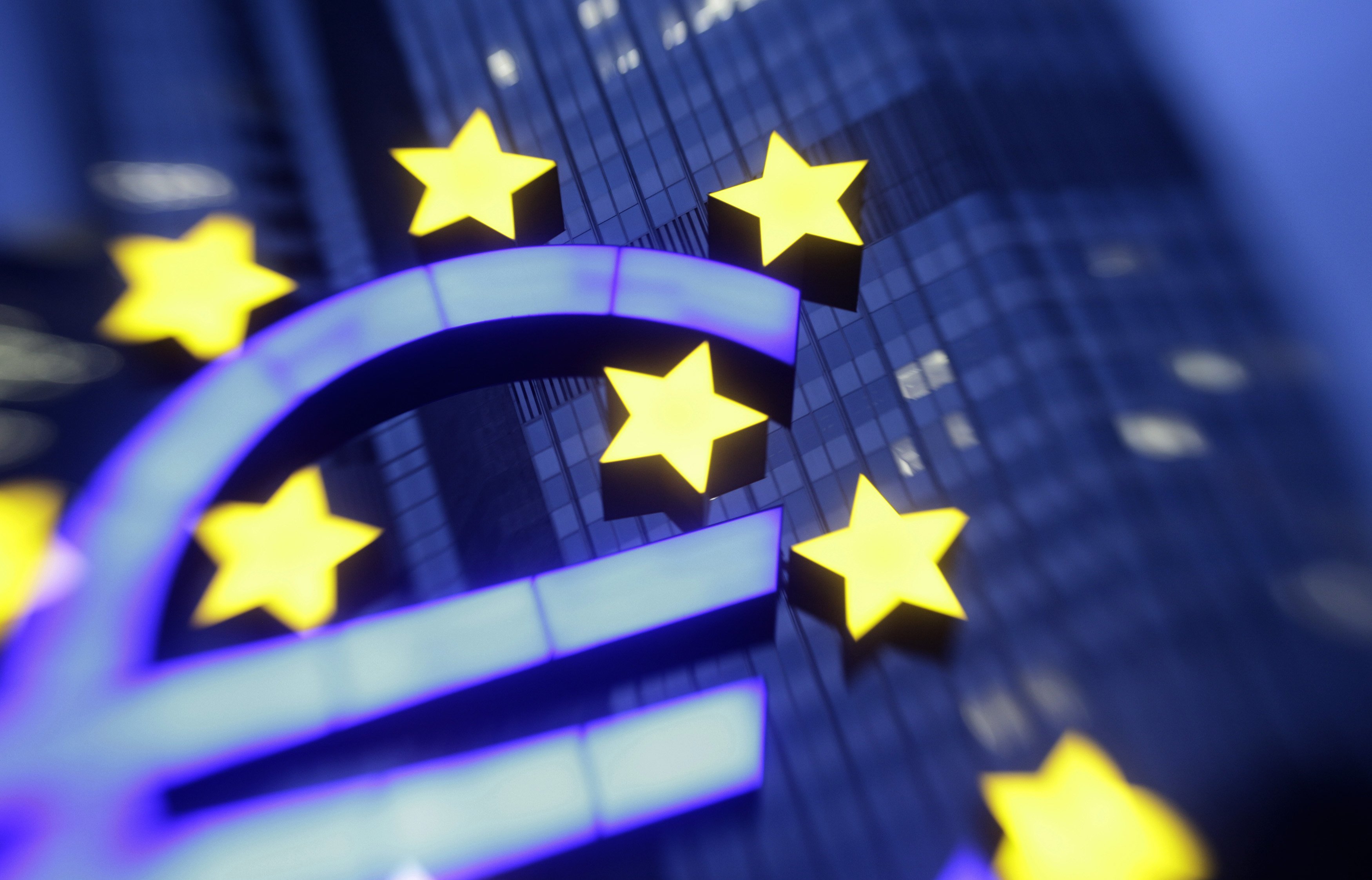 Αμετάβλητα στο 0,25% τα επιτόκια της ΕΚΤ