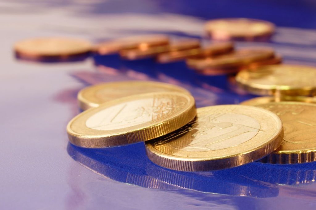 Το ευρώ, η δραχμή και η μετά θάνατον ζωή