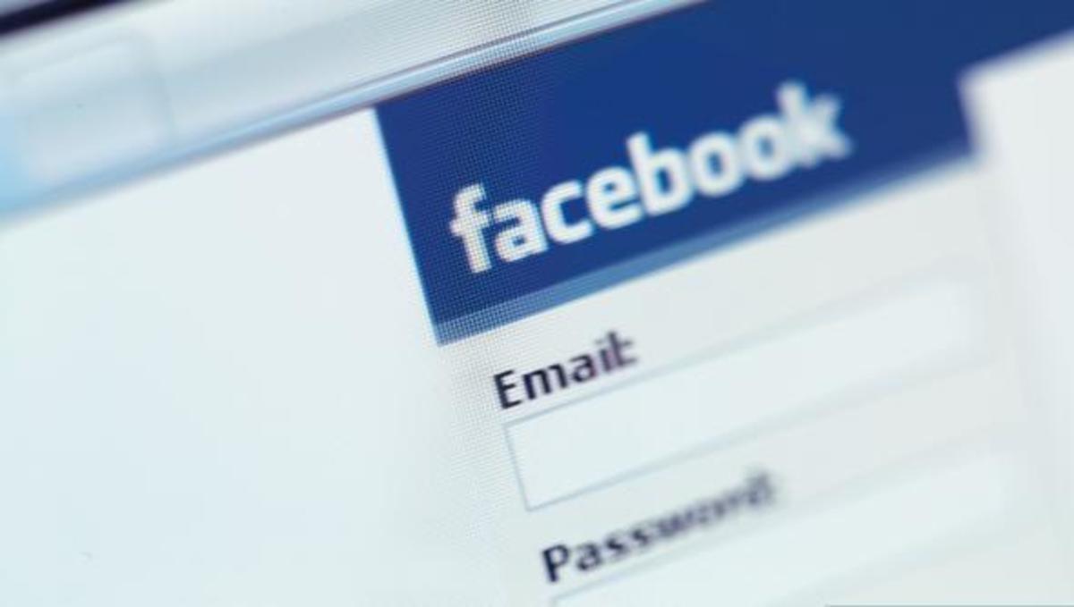 Το Facebook αποκάλυψε κατά λάθος τα προσωπικά βίντεο των χρηστών του!