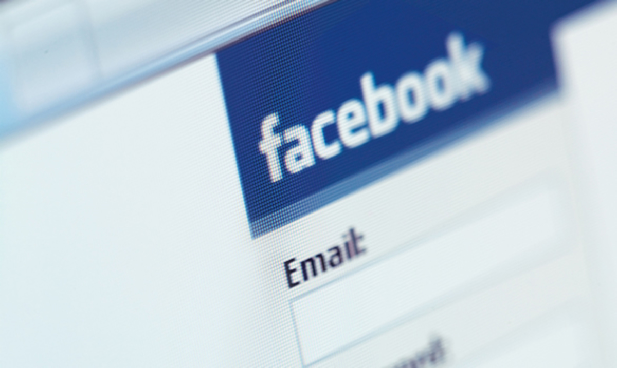 17χρονος έστελνε απειλητικά μηνύματα από το Facebook στην κυβέρνηση