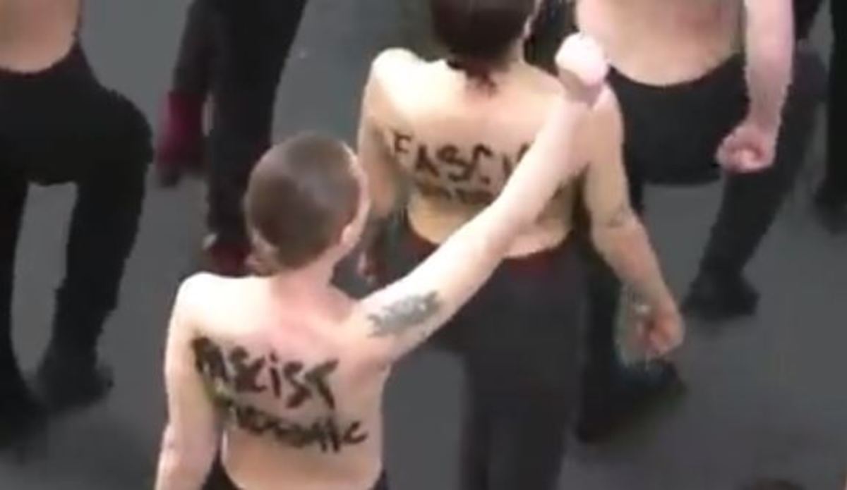 Διαδήλωση των Femen στο Παρίσι κατά του φασισμού (BINTEO)