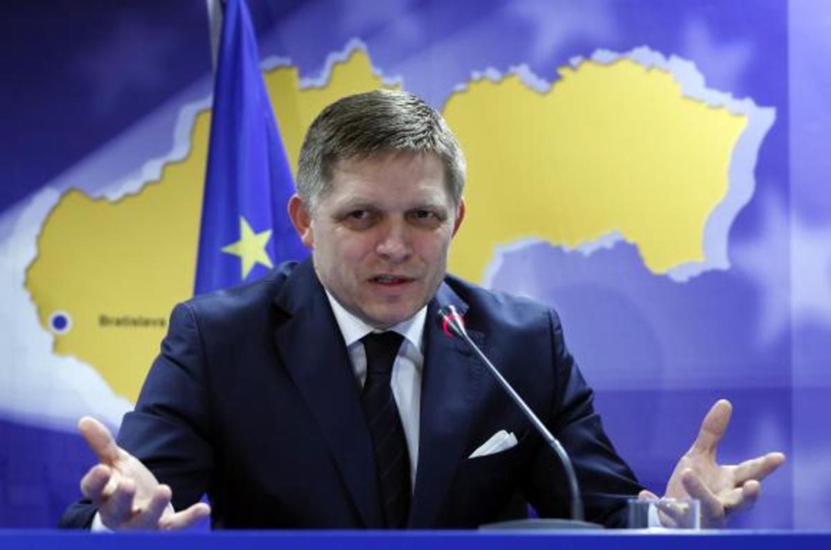 Ο Σλοβάκος πρωθυπουργός προειδοποιεί ότι οι “ανούσιες” κυρώσεις στη Ρωσία θέτουν σε κίνδυνο την οικονομία της ΕΕ