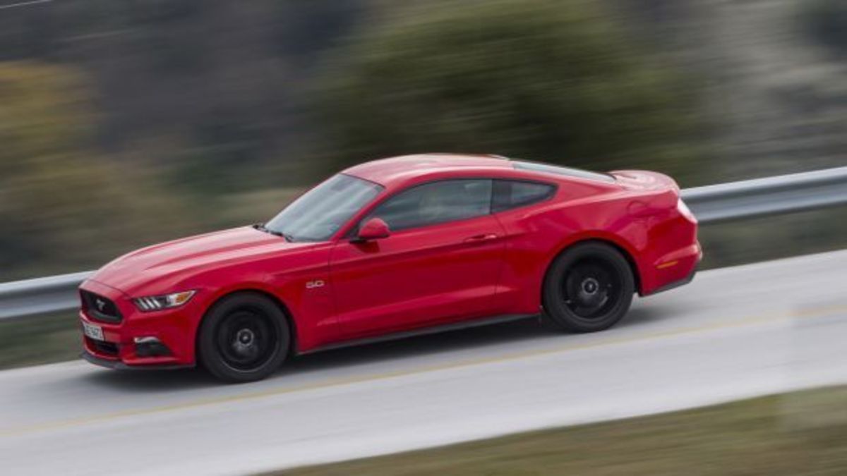 Ford: «Η Mustang θα υπάρχει για πολλά ακόμα χρόνια»