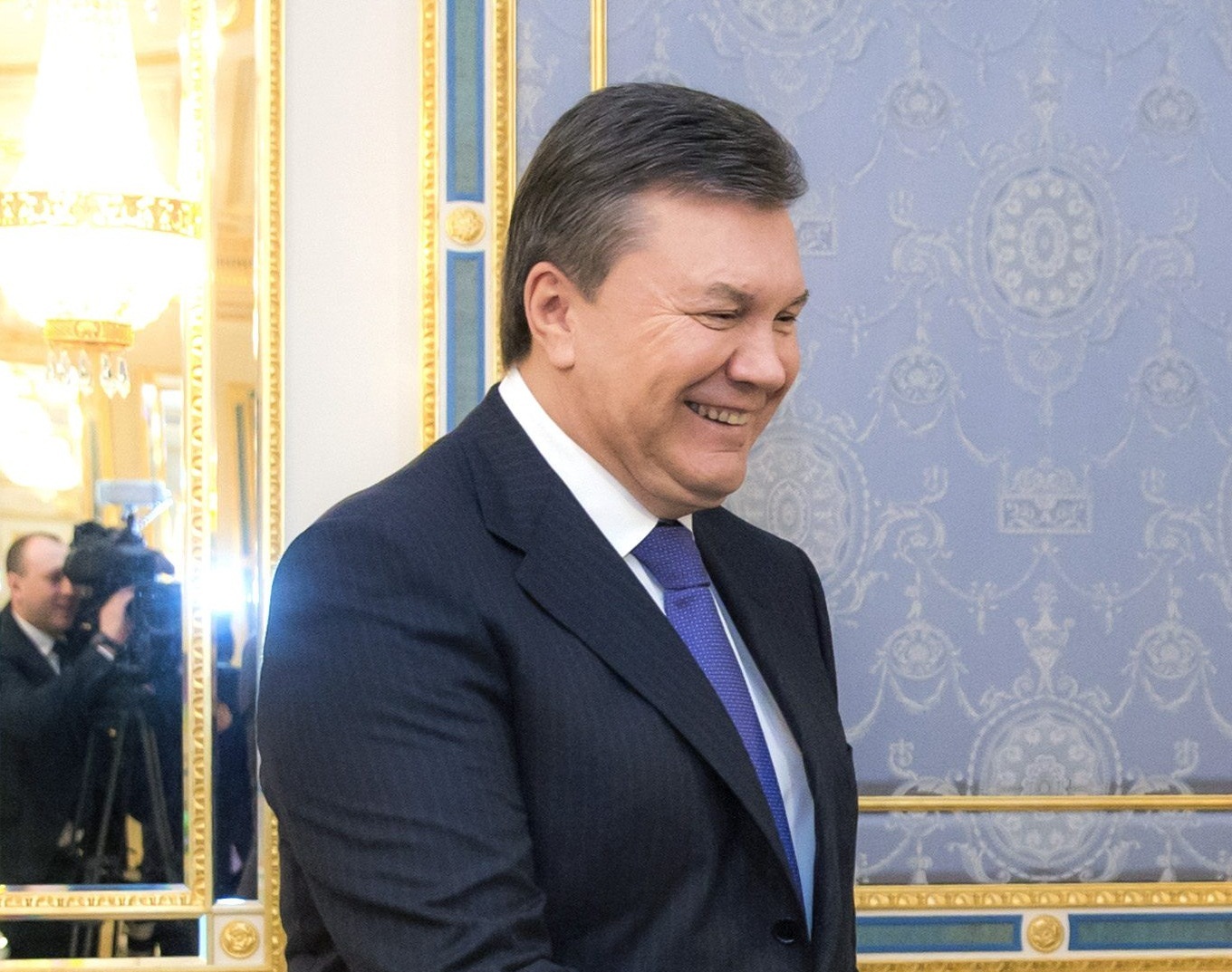 Συνταγματική μεταρρύθμιση “το συντομότερο δυνατό” υπόσχεται ο Γιανουκόβιτς