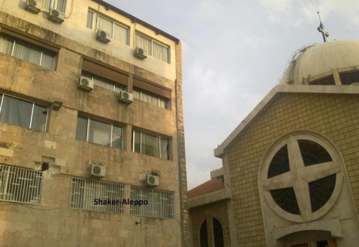 Έριξαν ρουκέτα στο σπίτι του Μητροπολίτη Χαλεπίου (ΦΩΤΟ)