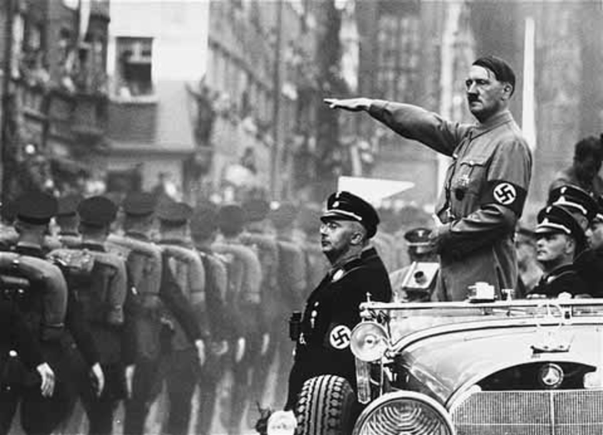 Τι είχε πει ο Χίτλερ για το μουστάκι του κι άλλα 9 πράγματα που δεν ξέρουμε γι΄ αυτόν – ΒΙΝΤΕΟ