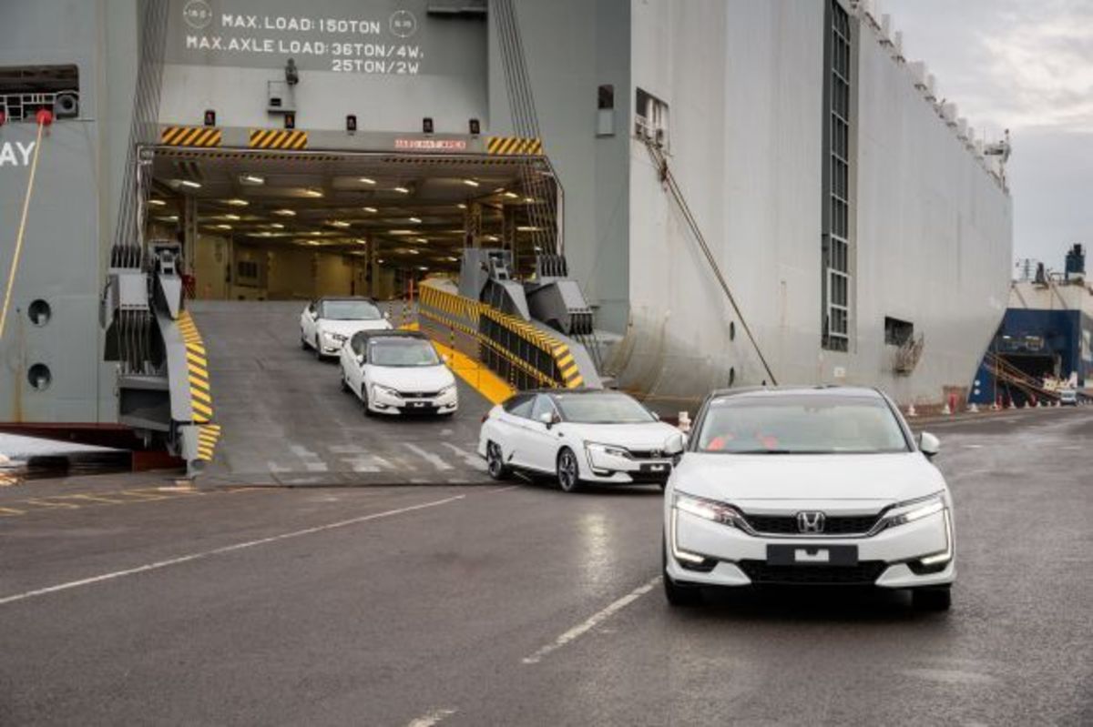 Τα πρώτα Honda Clarity Fuel Cell «πάτησαν» Ευρώπη