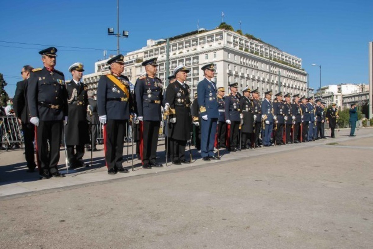 “Γαλάζια” και “κόκκινα” σενάρια για τις κρίσεις Αρχηγών στις ΕΔ ανάλογα με το εκλογικό αποτέλεσμα