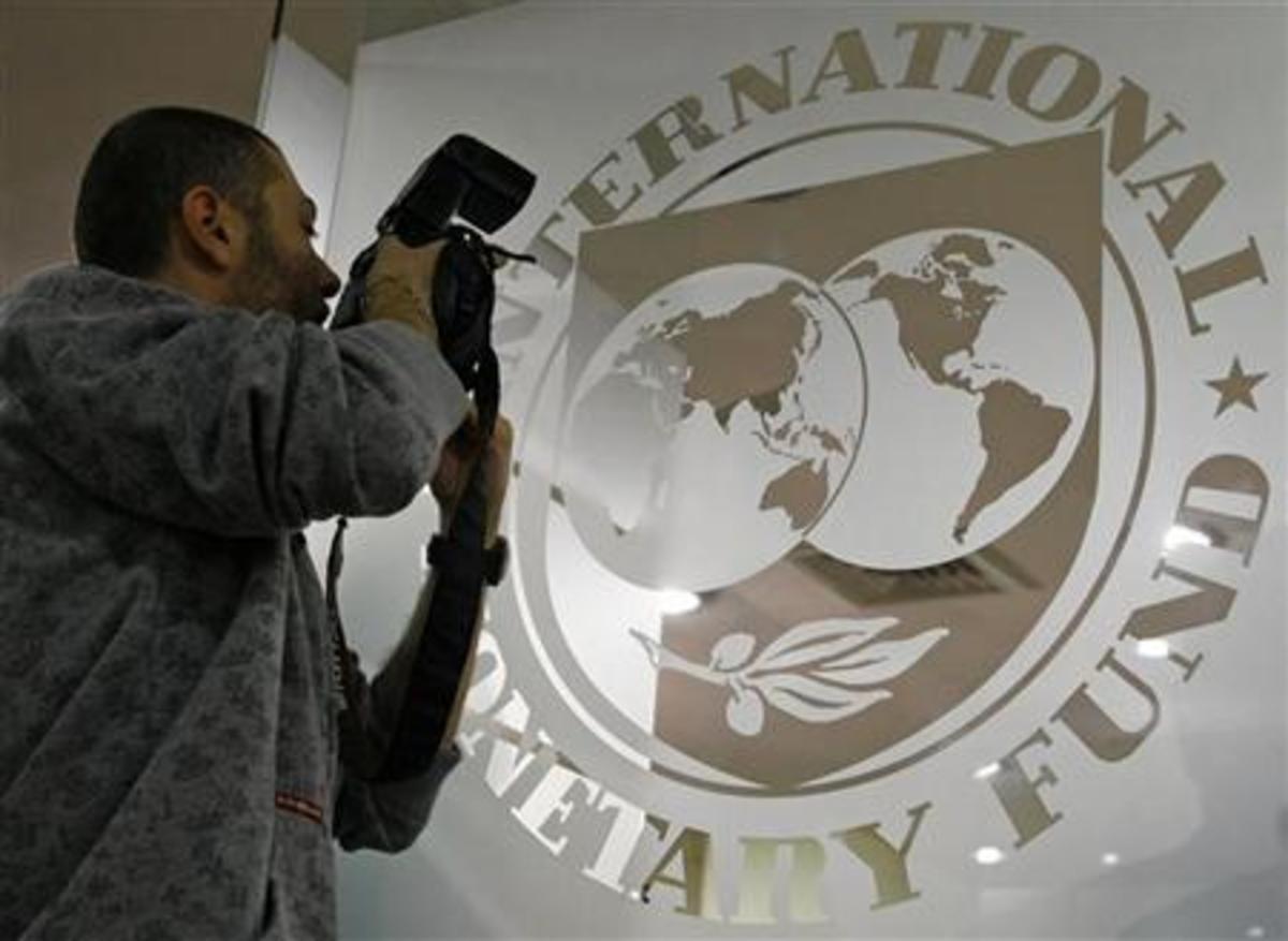 Εκπρόσωπος ΔΝΤ: Κάντε ομαδικές απολύσεις – “Καταργείστε” τις απεργίες!