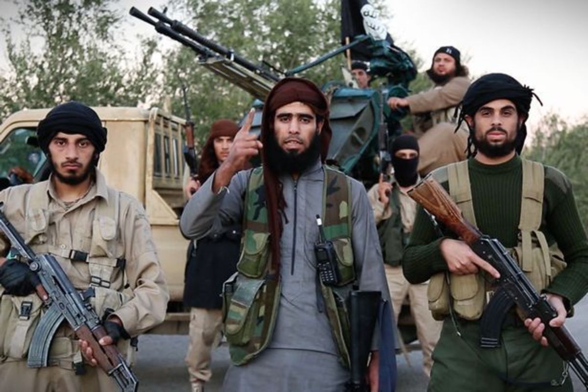 Νέο μανιφέστο θανάτου από τον ISIS! Απειλούν με “νέο Παρίσι”