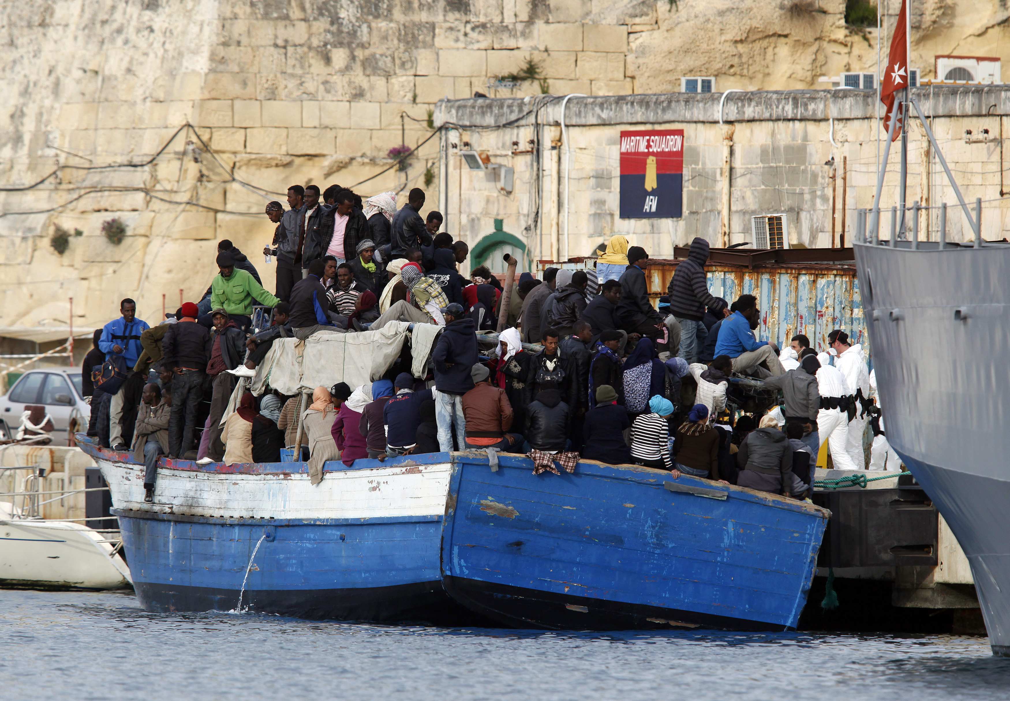 Ιταλία: Έσωσαν πάνω από 1.000 μετανάστες – Συνέλαβαν δύο