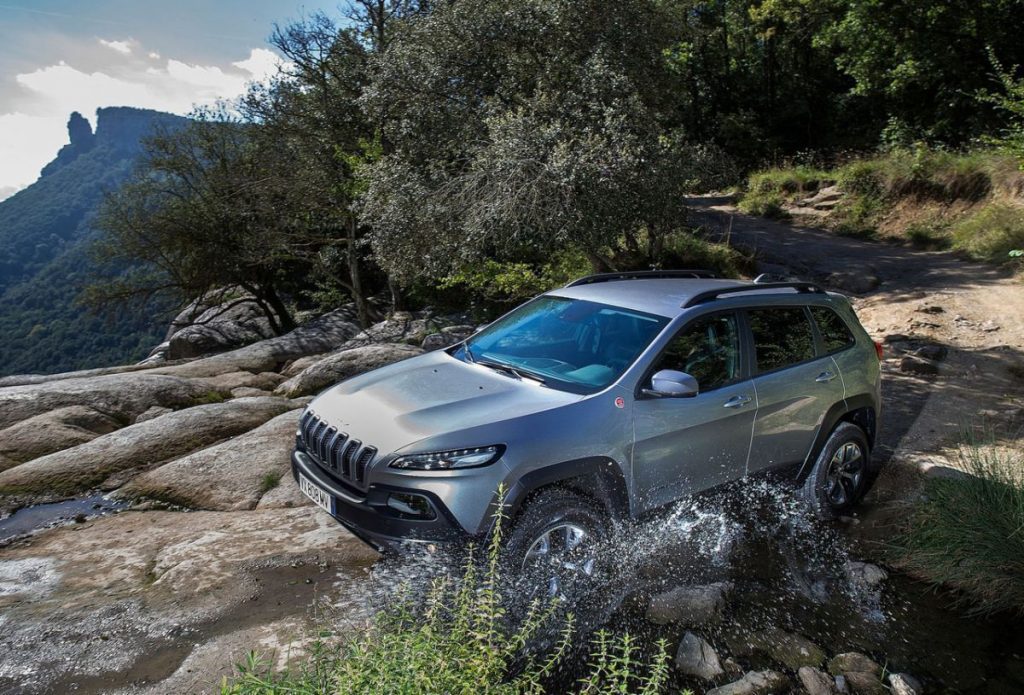 Από 37.900 ευρώ το νέο Jeep Cherokee