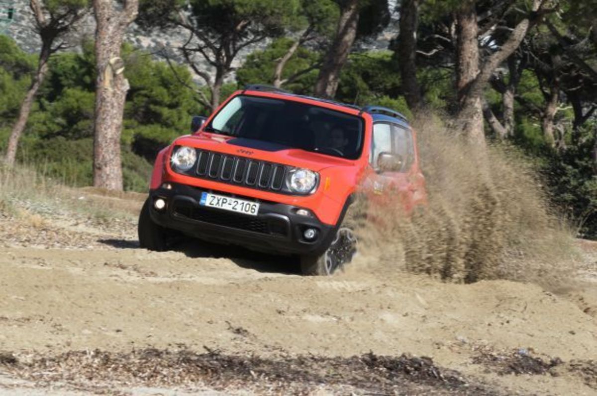 Τρία νέα χρηματοδοτικά για το νέο Jeep Renegade