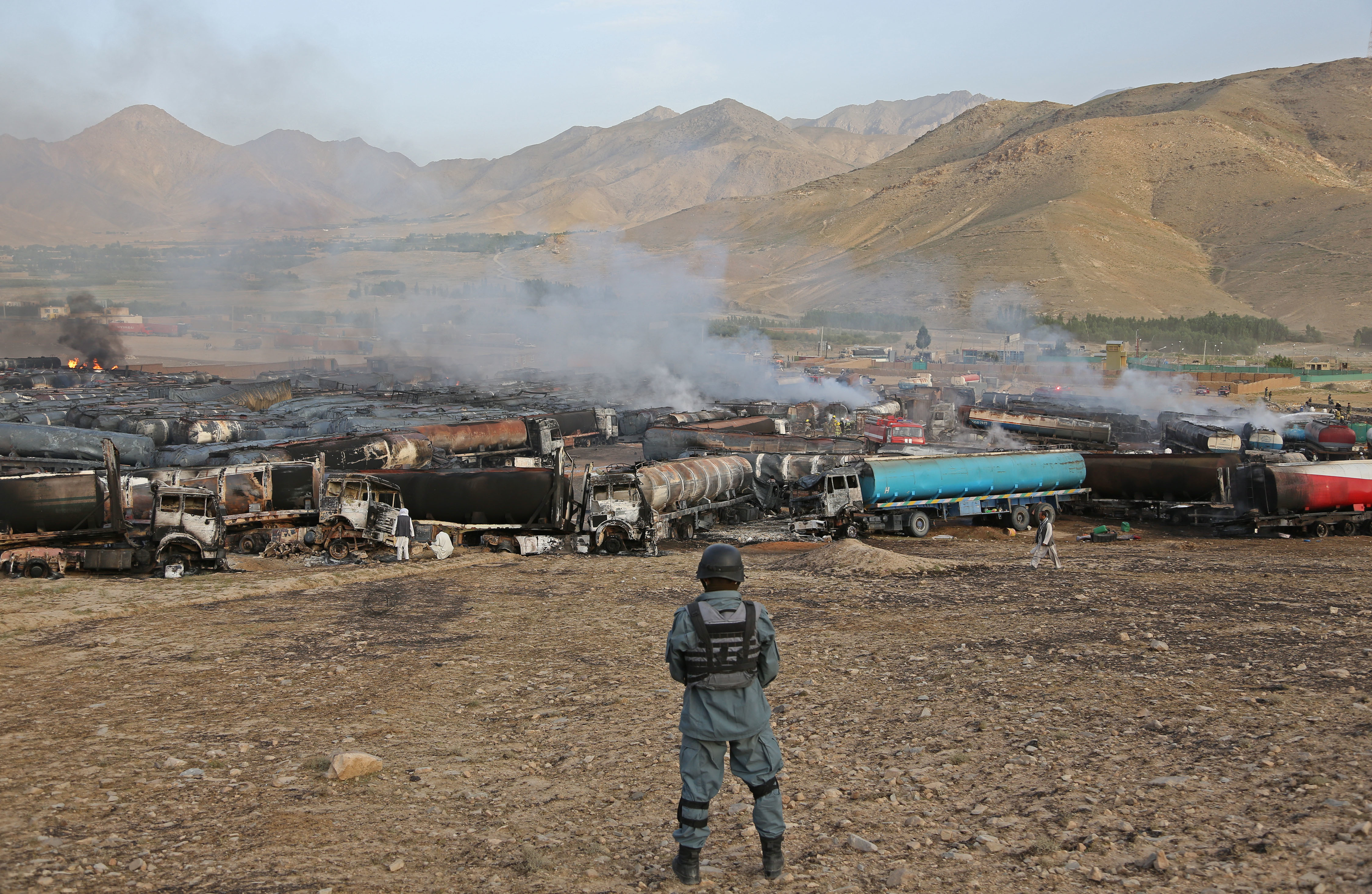 Ταλιμπάν πυρπόλησαν τουλάχιστον 200 βυτιοφόρα του ΝΑΤΟ