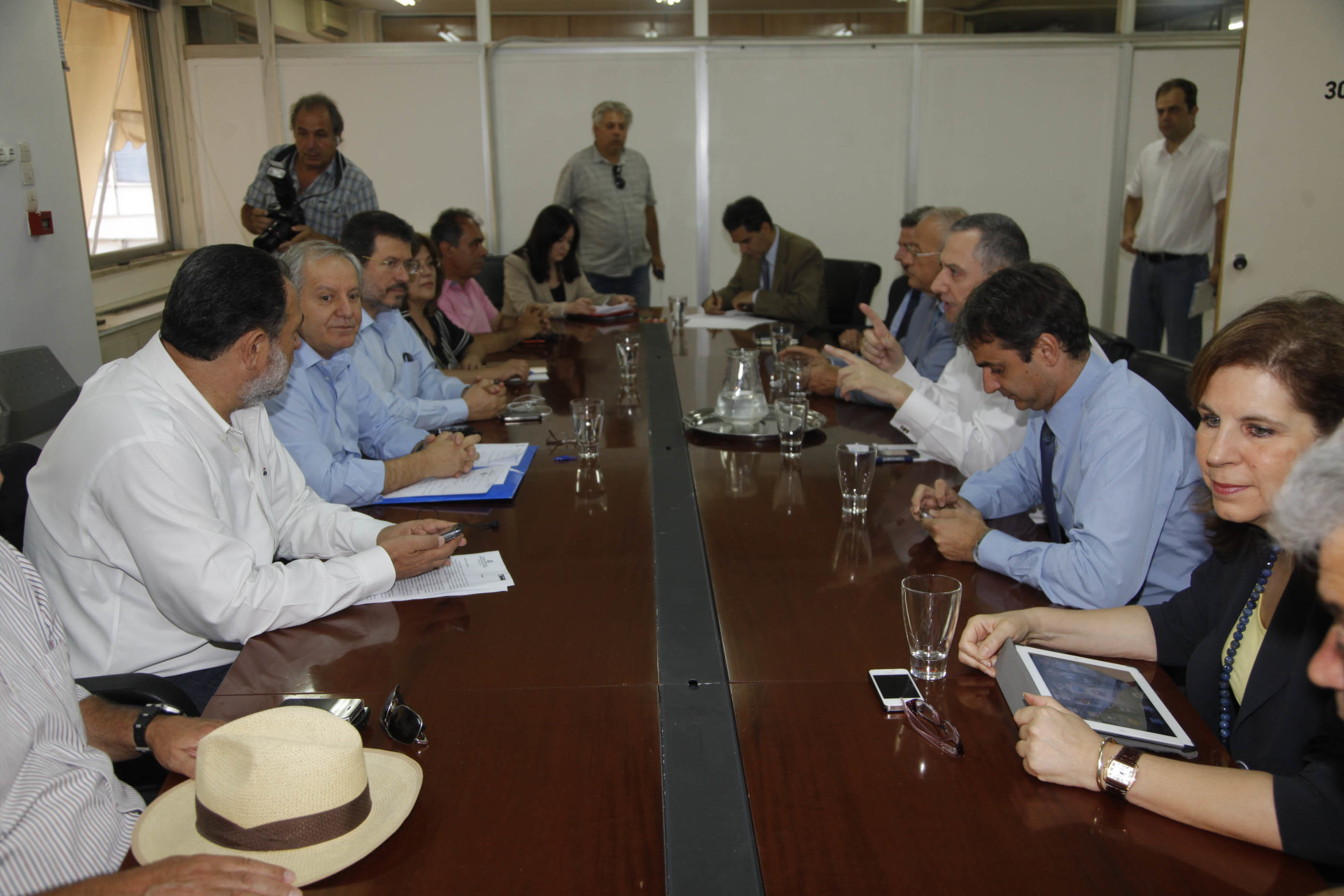 Συνάντηση της ΚΕΔΕ με Βενιζέλο και υπουργούς Οικονομικών, Εσωτερικών και Διοικητικής Μεταρρύθμισης