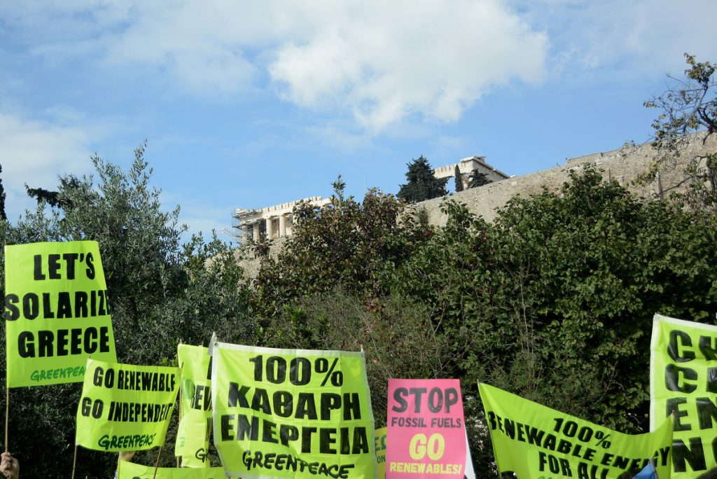 Χιλιάδες Έλληνες έστειλαν “καθαρό” μήνυμα στο Παρίσι! – Φωτογραφίες