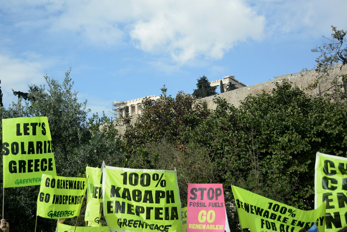 Χιλιάδες Έλληνες έστειλαν “καθαρό” μήνυμα στο Παρίσι! – Φωτογραφίες