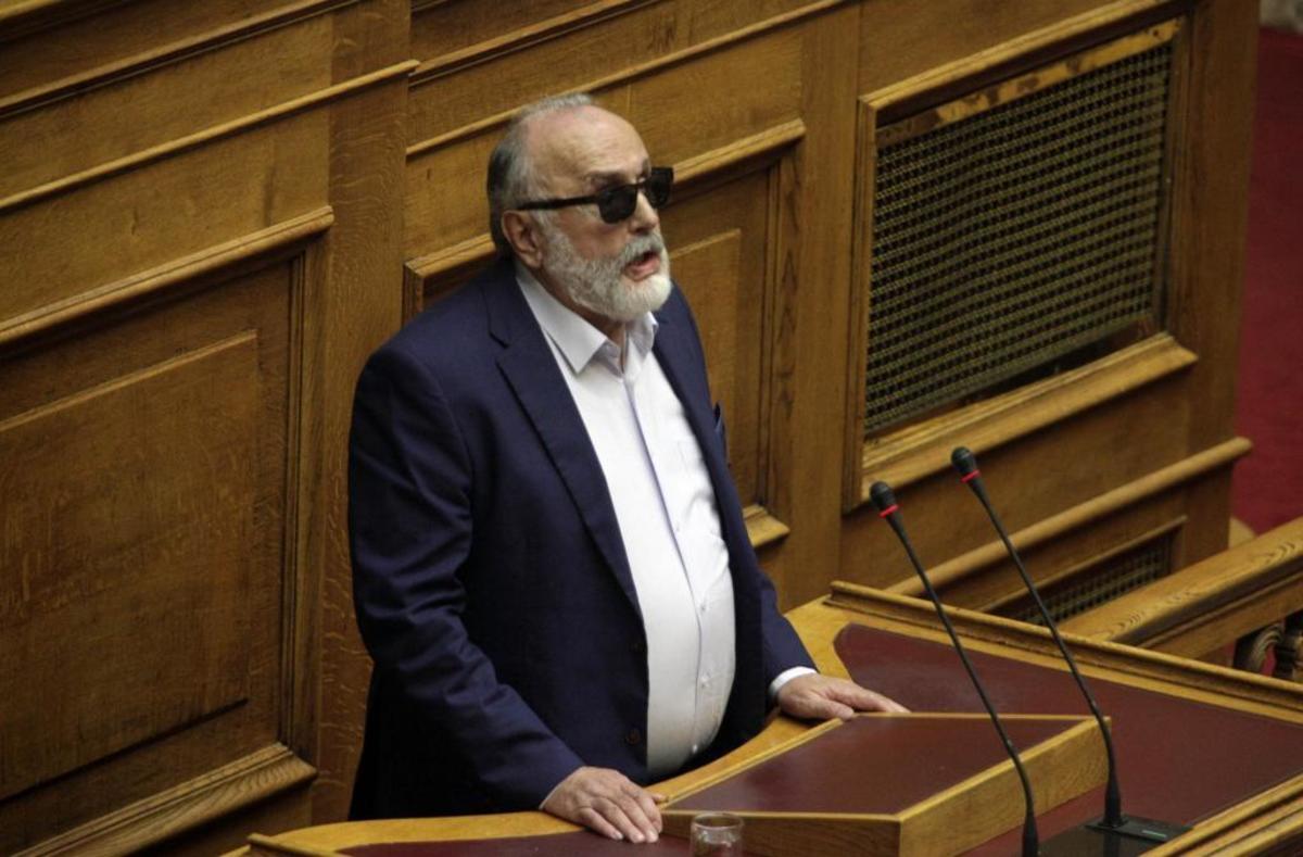 “Όλοι οι δήμοι πρέπει να βάλουν πλάτη” λέει ο Κουρουμπλής για τη φιλοξενία προσφύγων – Διευκρινίσεις για το… “Νταχάου” της Ειδομένης