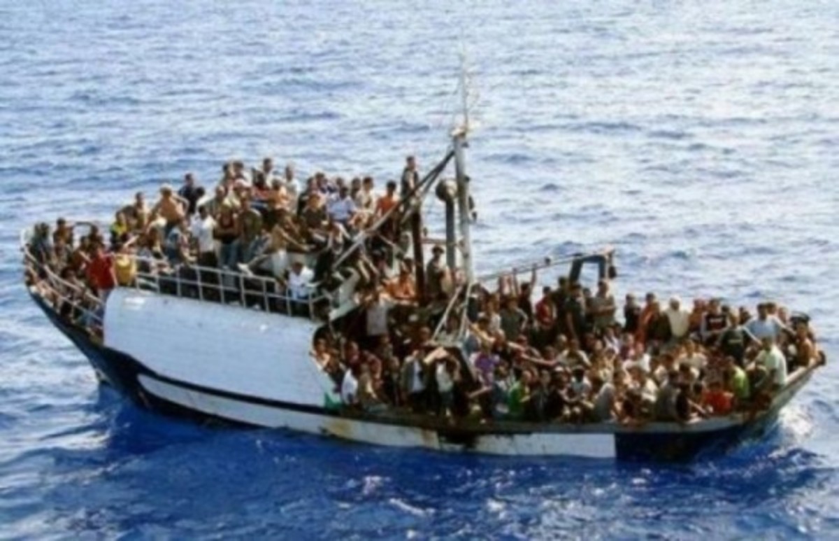 Ιταλία: Τουλάχιστον δέκα μετανάστες πνίγηκαν σε ναυάγιο κοντά στις Λιβυκές ακτές