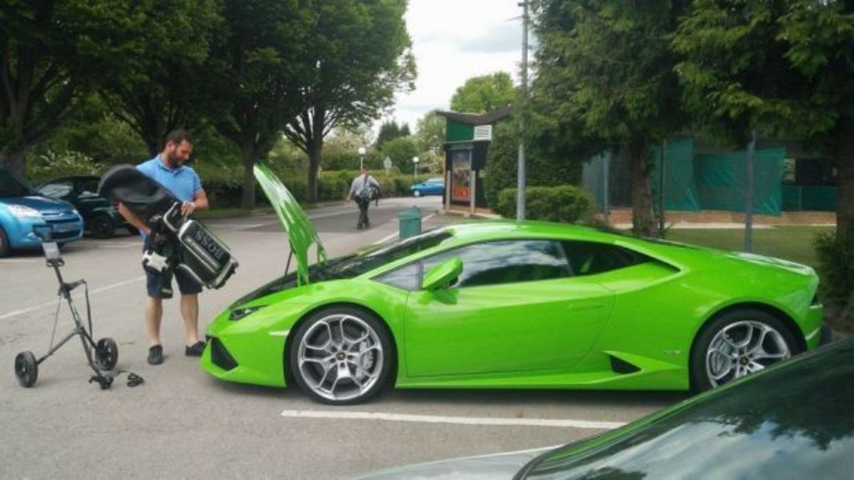 Το πρόβλημα ενός wannabe ιδιοκτήτη μιας Lamborghini που έγινε viral!