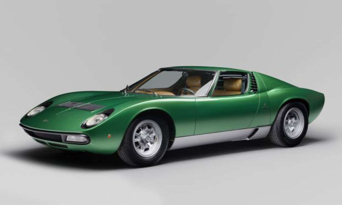 H Lamborghini αποκατέστησε την πρώτη Miura SV του 1971