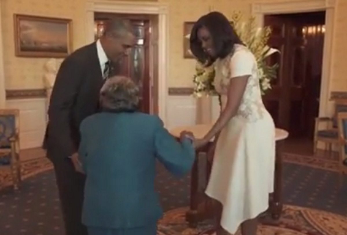 Μία απίστευτη γιαγιά 106 ετών έκανε άνω κάτω τον Λευκό Οίκο – ΒΙΝΤΕΟ