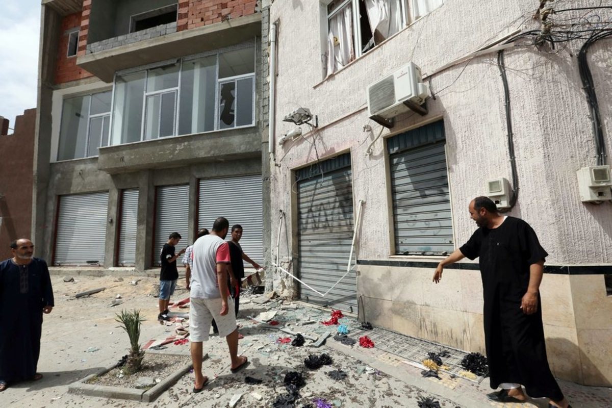 Λιβύη: 5 νεκροί από ρουκέτες στην Τρίπολη