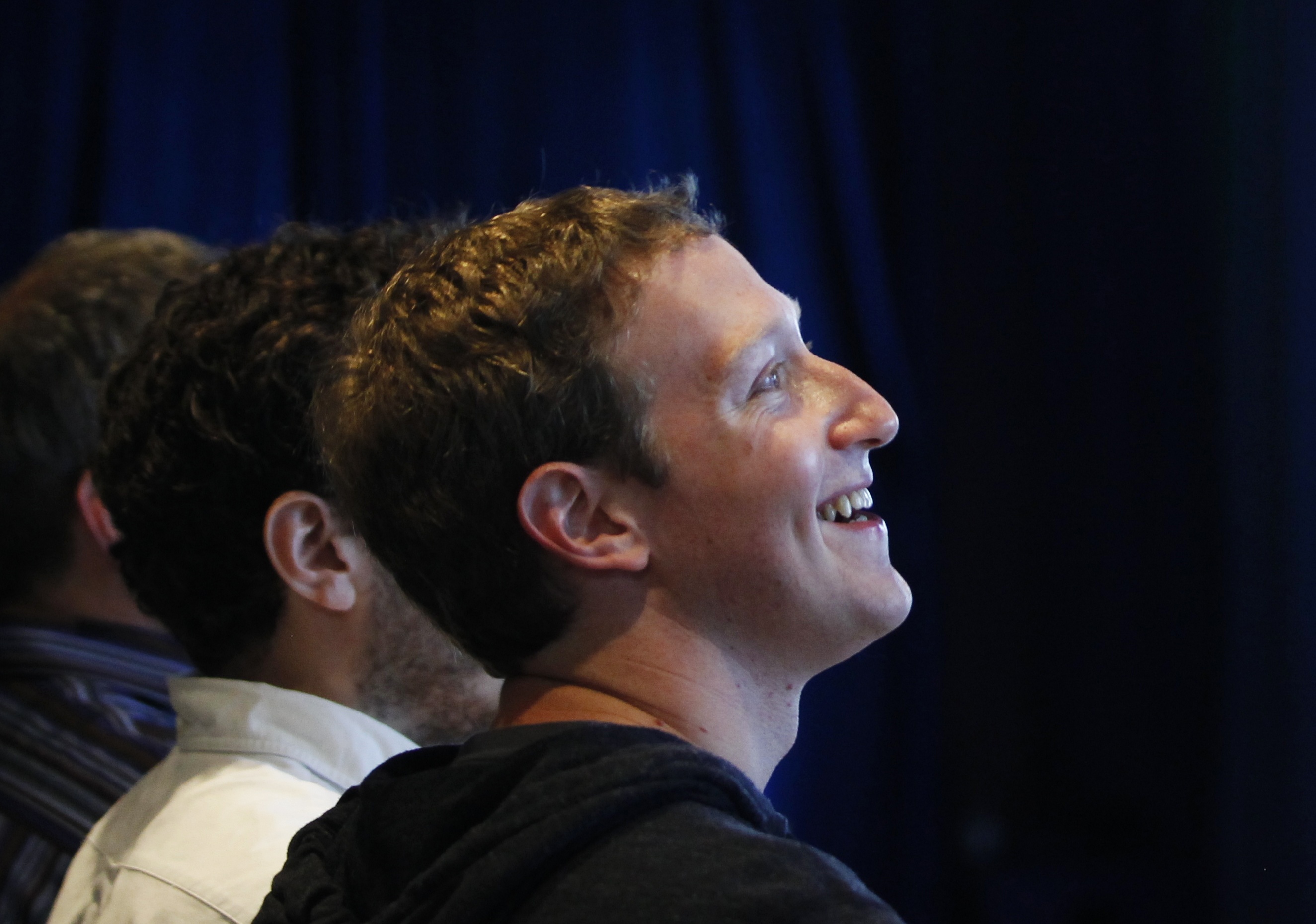 Ποιές είναι οι ετήσιες απολαβές του δημιουργού του Facebook;