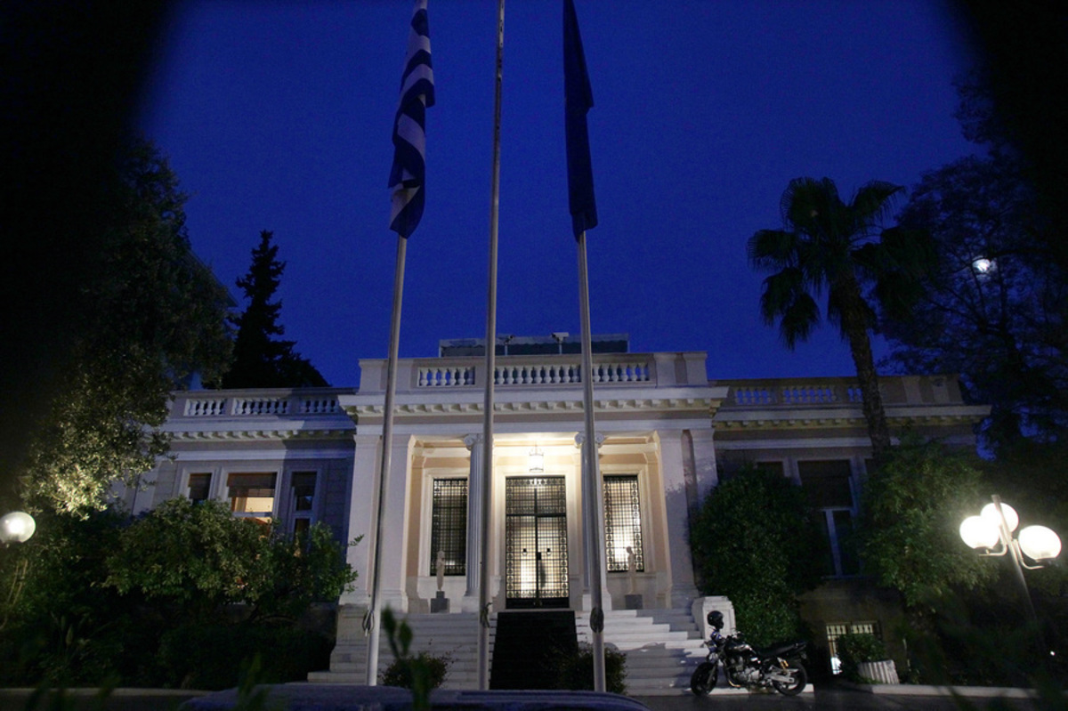 Οι Ελληνες υπεύθυνοι της ελληνικής τραγωδίας
